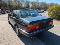 Gebraucht BMW 735 211 PS (155 kW) 1991 Schwarz Limousine
