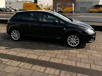 Second-hand Seat Leon 105 CP (77 kW) 2012 Negru Berlinǎ
