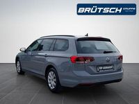 Gebraucht VW Passat Conceptline 150 PS (110 kW) 2023 Mondsteingrau Kombi