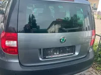 Gebraucht Skoda Yeti 105 PS (77 kW) 2012 Grau SUV