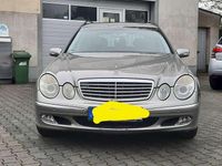 Gebraucht Mercedes E220 Elegance 150 PS (110 kW) 2004 Gold Kombi