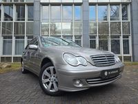 Gebraucht Mercedes C180 143 PS (105 kW) 2006 Silber Limousine