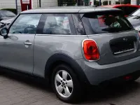 Gebraucht Mini ONE 102 PS (75 kW) 2017 Moonwalk grey (metallic) Kleinwagen