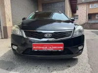 Gebraucht Kia Ceed Sportswagon Vision 109 PS (80 kW) 2011 Schwarz Kombi