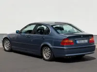 Gebraucht BMW 320 170 PS (125 kW) 2004 Blau Limousine