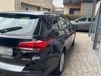 Second-hand Opel Astra 105 CP (77 kW) 2017 Negru Break