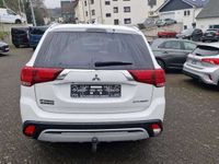 gebraucht Mitsubishi Outlander 2.0 2WD Diamant