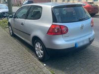 Gebraucht VW Golf V 75 PS (55 kW) 2004 Silber Kleinwagen
