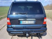 Gebraucht Mercedes ML500 292 PS (214 kW) 2002 Schwarz SUV