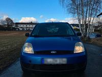 Gebraucht Ford Fiesta 75 PS (55 kW) 2004 Blau Kleinwagen