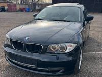 Gebraucht BMW 116 122 PS (89 kW) 2009 Schwarz Kleinwagen