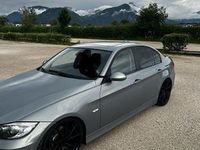 Second-hand BMW 330 Performance 231 CP (169 kW) 2006 Albastru Berlinǎ