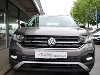 Gebraucht VW T-Cross Life 116 PS (85 kW) 2020 Limestone grey metallic SUV