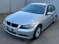 Gebraucht BMW 318 129 PS (94 kW) 2006 Silber Limousine
