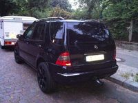 Gebraucht Mercedes ML270 Edition 163 PS (119 kW) 2005 Schwarz metallic SUV