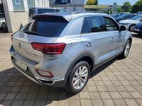 Gebraucht VW T-Roc Style 150 PS (110 kW) 2024 Pyritsilber metallic SUV