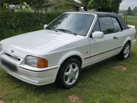 Gebraucht Ford Escort Cabriolet 102 PS (75 kW) 1991 Weiß Cabrio