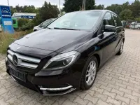 Gebraucht Mercedes B200 136 PS (100 kW) 2014 Violett Kleinwagen