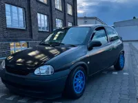 Gebraucht Opel Corsa Edition 65 PS (47 kW) 2000 Schwarz Kleinwagen