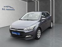 Gebraucht Hyundai i20 Trend 84 PS (61 kW) 2017 Grau Limousine