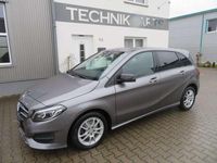 Gebraucht Mercedes B180 122 PS (89 kW) 2016 Grau Van / Kleinbus