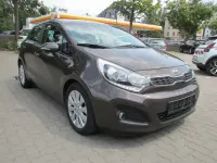 Gebraucht Kia Rio Spirit 90 PS (66 kW) 2013 Braun Limousine