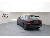 Gebraucht Mercedes B220 Premium 190 PS (139 kW) 2022 Metalliclack kosmosschwarz Kleinwagen