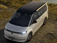 Neu VW T7 California 150 PS (110 kW) 2026 Candyweiß/ deep black perleffek Van