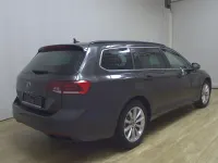Gebraucht VW Passat Business 150 PS (110 kW) 2023 Grau Kombi