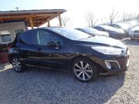 Gebraucht Peugeot 308 Allure 120 PS (88 kW) 2013 Schwarz Limousine