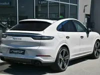 Gebraucht Porsche Cayenne Turbo Coupe 549 PS (403 kW) 2023 Grau SUV