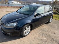 Gebraucht VW Golf VI 140 PS (102 kW) 2011 Blau Kleinwagen