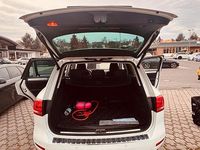 Gebraucht VW Touareg 204 PS (150 kW) 2012 Weiß SUV