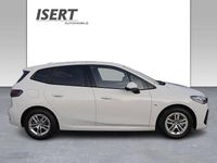 Gebraucht BMW 220 Active Tourer M Sport 170 PS (125 kW) 2023 Weiß Van / Kleinbus