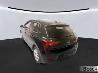 Gebraucht VW Polo Life 95 PS (69 kW) 2023 Deep black perleffekt Kleinwagen