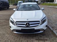 Gebraucht Mercedes GLA180 122 PS (89 kW) 2016 Weiß SUV
