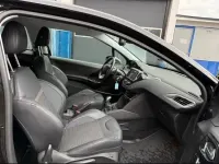 Gebraucht Peugeot 207 120 PS (88 kW) 2013 Schwarz Kleinwagen