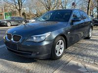 Gebraucht BMW 523 190 PS (139 kW) 2007 Platingrau metallic Limousine