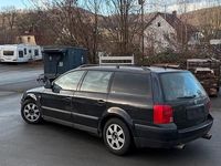 Gebraucht VW Passat 125 PS (91 kW) 1999 Schwarz Kombi