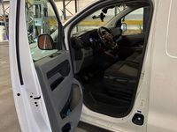 Gebraucht Opel Vivaro 144 PS (105 kW) 2023 Weiß Van / Kleinbus