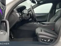 Gebraucht BMW 530 M Sport 286 PS (210 kW) 2022 Weiß Limousine