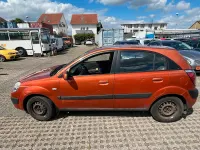 Gebraucht Kia Rio 110 PS (80 kW) 2009 Orange Kleinwagen