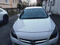 Gebraucht Opel Astra 100 PS (73 kW) 2013 Weiß Kombi