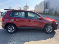 Gebraucht VW Tiguan Trendline 122 PS (89 kW) 2014 Rot SUV