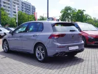 Gebraucht VW Golf VIII R-line 131 PS (96 kW) 2023 Mondsteingrau Limousine