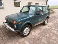 Gebraucht Lada niva 82 PS (60 kW) 2010 Grün SUV
