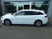 Gebraucht Ford Mondeo Titanium 190 PS (139 kW) 2019 Frostweiß Kombi