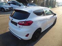 Gebraucht Ford Fiesta ST 200 PS (147 kW) 2018 Weiß Kleinwagen