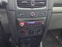 Gebraucht Renault Clio II 75 PS (55 kW) 2002 Silber Kleinwagen