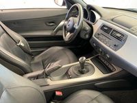 Second-hand BMW Z4 Sport Line 231 CP (169 kW) 2005 Negru Cabrio